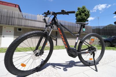 E-nostavno na kolo ab784afedcb950ad609126bf545580b0ce3516171590736624.JPG