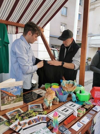 Predstavitev udeležencev - PONI GORIŠKA  - img-20250524-091747-3-jpg.jpg