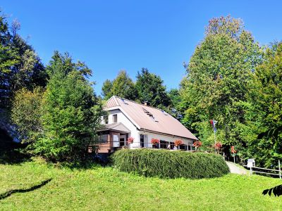 Tematska kolesarska tura po Krajinskem parku Zgornja Idrijca: povezovanje narave, kulture in trajnostnega turizma - img-20251003-130313-2-jpg.IMG_20251003_130313~2.jpg