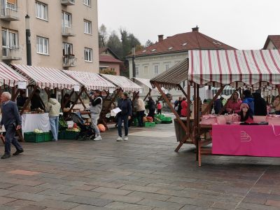 21. Velika kmečka tržnica 2025 odlično uspela - img-20251018-094119-jpg.jpg