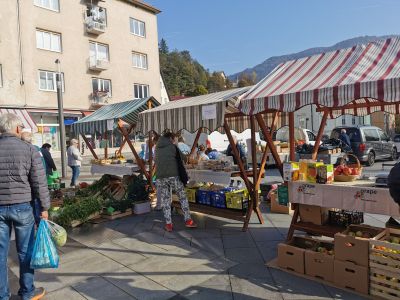 21. Velika kmečka tržnica 2025 odlično uspela - img-20251018-100757-jpg.jpg