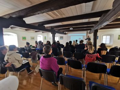 Uspešno zaključena mednarodna šola: Pier Paolo Pasolini med naravo in kulturo - img-20251105-100936-jpg.jpg