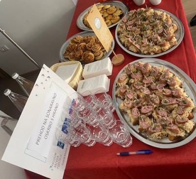 Predstavitev ponudbe lokalne in sonaravno pridelane hrane v okviru projekta Prehod na sonaravno oskrbo s hrano - img-6387-jpg.jpg