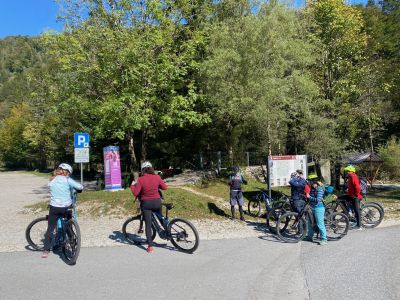 Tematska kolesarska tura po Krajinskem parku Zgornja Idrijca: povezovanje narave, kulture in trajnostnega turizma - img-8897-jpg.jpg