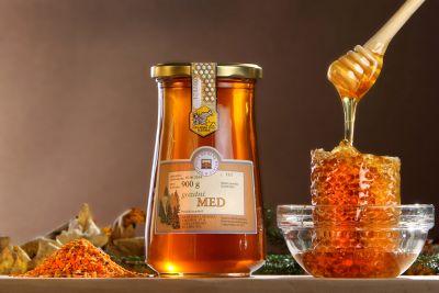 Lokalni ponudniki na Idrijskem, Cerkljanskem in Logaškem - med-jpg.jpg