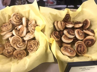 Učenci OŠ Cerkno so predstavili Pajtička piknik na Turistični tržnici v Postojni - pajticka-piknik3-jpeg.jpeg