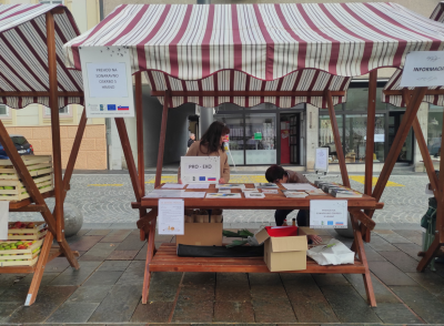 Promocija ekološkega kmetovanja -  projekt Prehod na sonaravno oskrbo s hrano - stojnica2-png.png